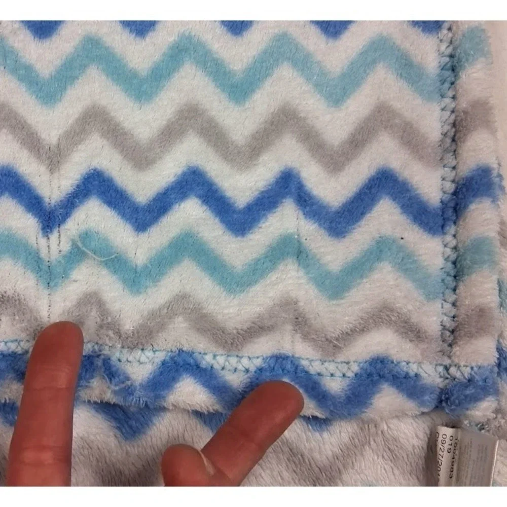 Flaw * Baby Gear Blue White Gray Chevron Zig Zag Blanket Soft Fleece Boy 30x40
